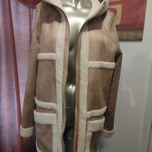 Reversible Sheepskin Heavy Hooded Winter Coat - Picture 2 of 16